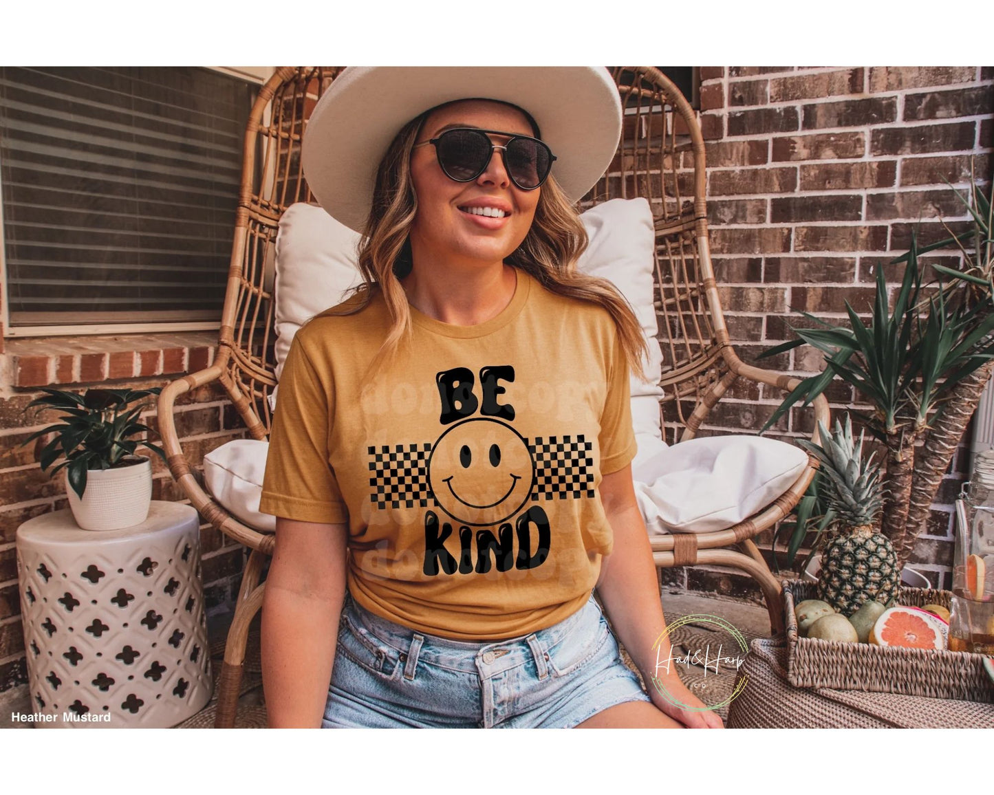 Be kind (black font)